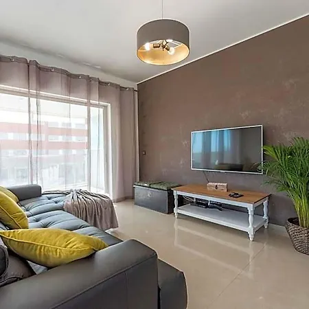 Da Rocha 2-bedroom With Parking Bay Hotel Portimão