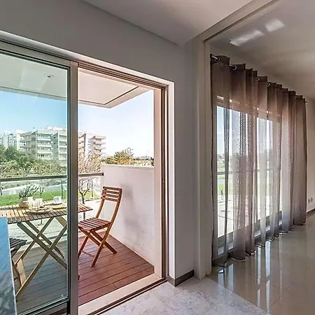 Da Rocha 2-bedroom With Parking Bay 3* Portimão
