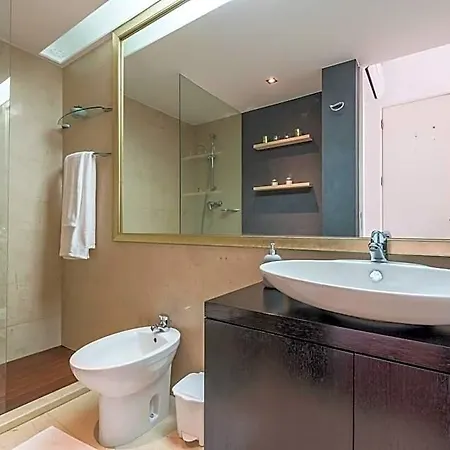 Da Rocha 2-bedroom With Parking Bay ホテル